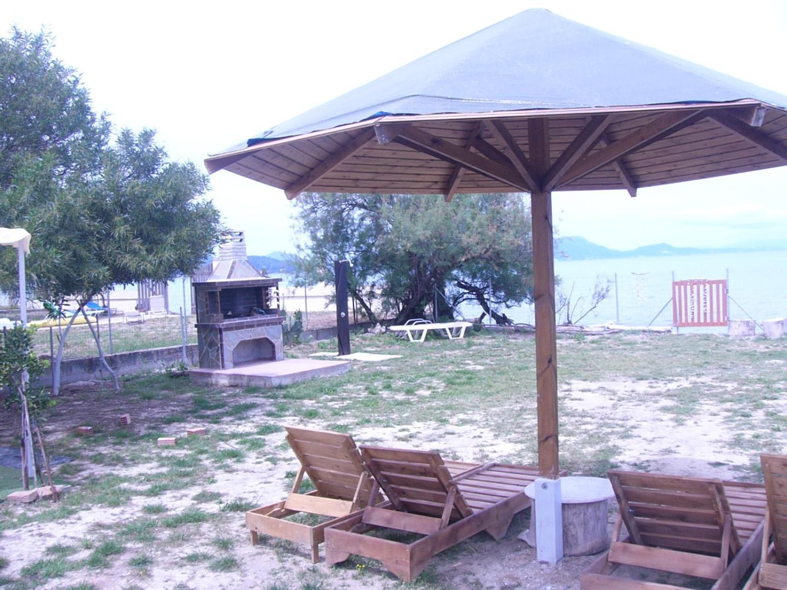 Вилла Vasilikis Sea House Лефкими Экстерьер фото